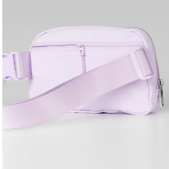 Lavender Zippered Belt Bag - 32 Degrees - Picture 4 of 7